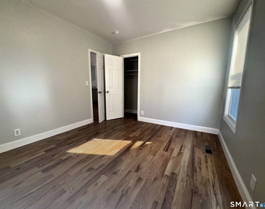 105 Churchill Street - Photo Thumbnail 7