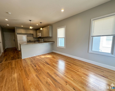 105 Churchill Street - Photo Thumbnail 4