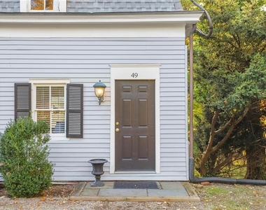 49 Hollow Tree Ridge Road - Photo Thumbnail 3