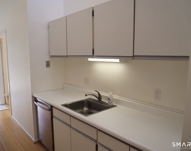 3 Edgewood Circle - Photo Thumbnail 8