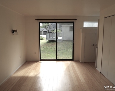 3 Edgewood Circle - Photo Thumbnail 12