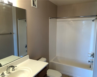 68 E Serene Avenue - Photo Thumbnail 13