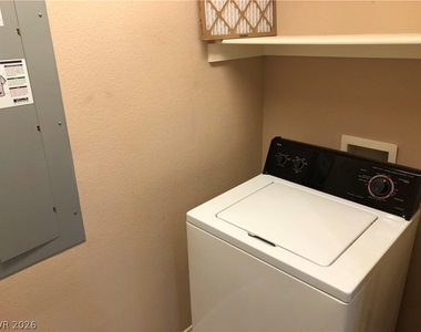 68 E Serene Avenue - Photo Thumbnail 15