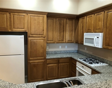 68 E Serene Avenue - Photo Thumbnail 4