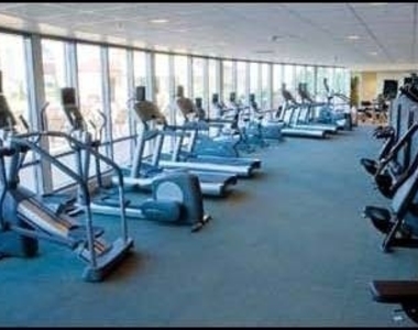 200 W Sahara Avenue - Photo Thumbnail 2