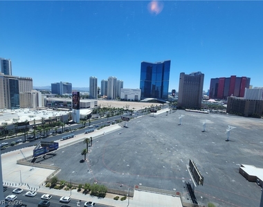 200 W Sahara Avenue - Photo Thumbnail 14