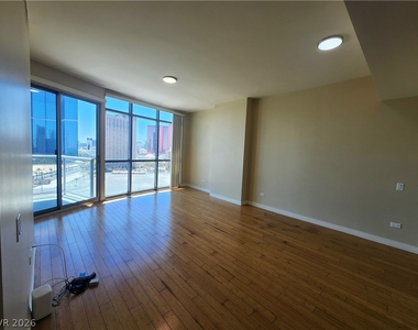 200 W Sahara Avenue - Photo Thumbnail 6