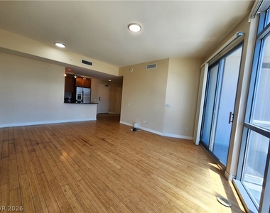 200 W Sahara Avenue - Photo Thumbnail 9