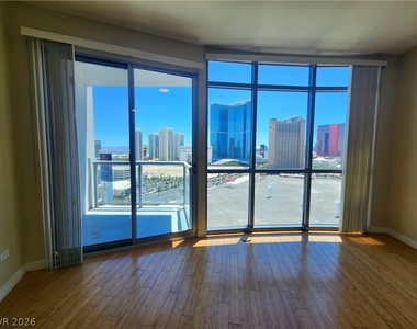 200 W Sahara Avenue - Photo Thumbnail 7