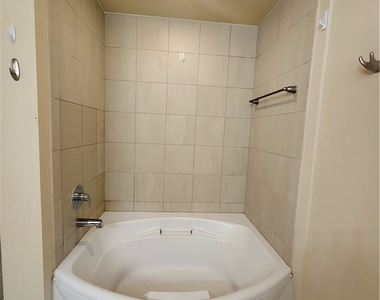 200 W Sahara Avenue - Photo Thumbnail 19