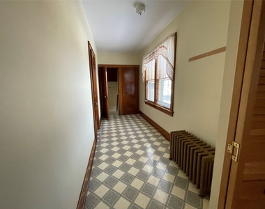 204 N Rogers Ave - Photo Thumbnail 13