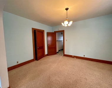 204 N Rogers Ave - Photo Thumbnail 5