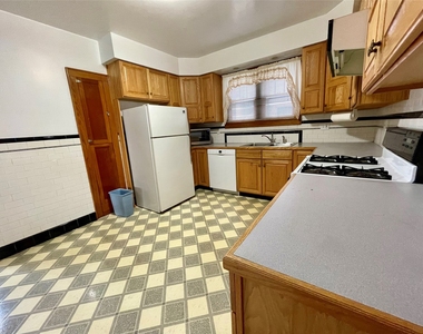 204 N Rogers Ave - Photo Thumbnail 8