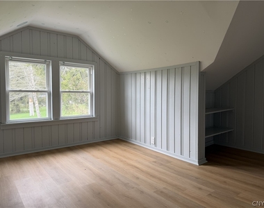 9141 River Road - Photo Thumbnail 5