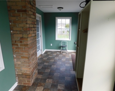 321 N Main Street - Photo Thumbnail 18