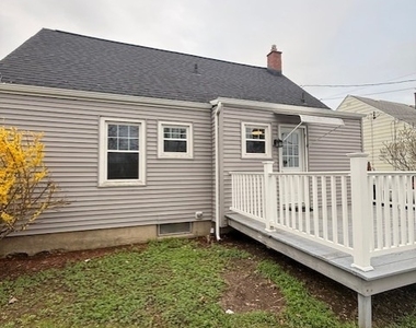 1328 Cleveland Drive - Photo Thumbnail 3