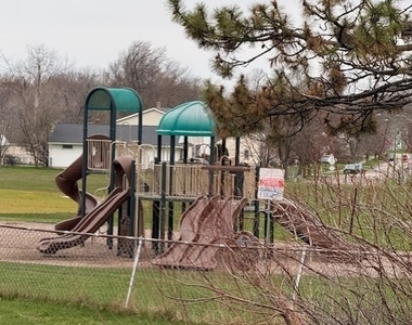 1328 Cleveland Drive - Photo Thumbnail 22