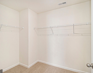 568 Whitman Lane - Photo Thumbnail 41