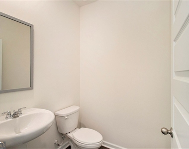 568 Whitman Lane - Photo Thumbnail 59