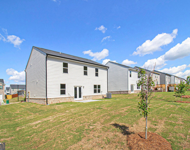 568 Whitman Lane - Photo Thumbnail 7