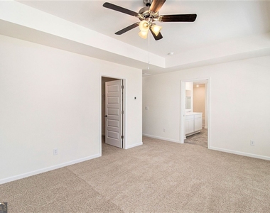 568 Whitman Lane - Photo Thumbnail 32