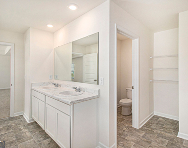 568 Whitman Lane - Photo Thumbnail 39