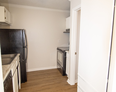 1822 Chandler Road - Photo Thumbnail 4