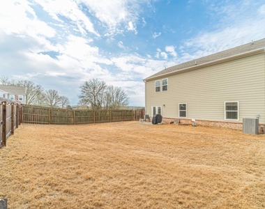 222 Knightsbridge Lane - Photo Thumbnail 37