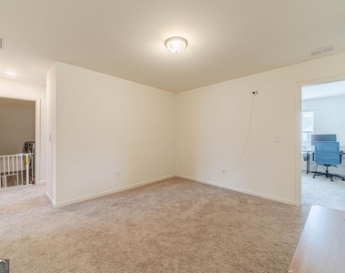 222 Knightsbridge Lane - Photo Thumbnail 29