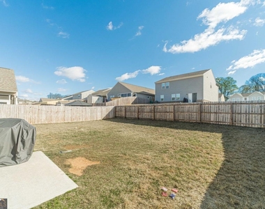 222 Knightsbridge Lane - Photo Thumbnail 32