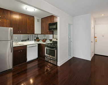 315 7th Avenue - Photo Thumbnail 1