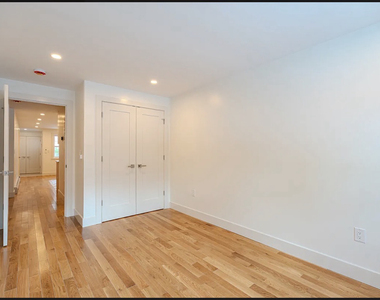 982 east 106th street - Photo Thumbnail 8