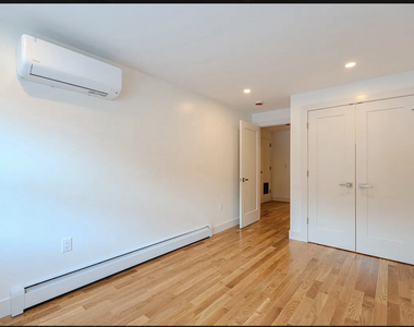 982 east 106th street - Photo Thumbnail 4
