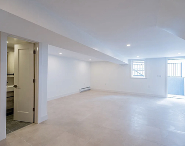 982 east 106th street - Photo Thumbnail 11