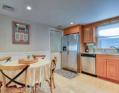 105 St Louis Avenue - Photo Thumbnail 7