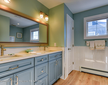 105 St Louis Avenue - Photo Thumbnail 14