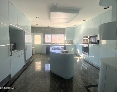 117 Brighton Avenue - Photo Thumbnail 10
