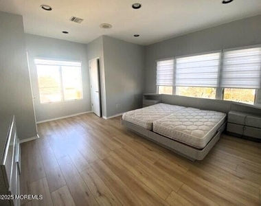 117 Brighton Avenue - Photo Thumbnail 18