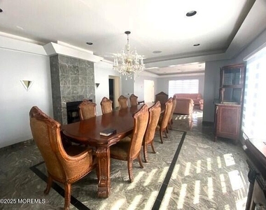 117 Brighton Avenue - Photo Thumbnail 6