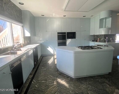 117 Brighton Avenue - Photo Thumbnail 9