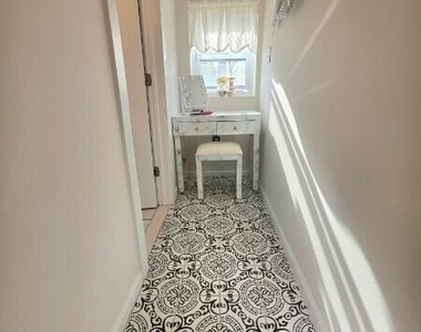 1014 Fifth Avenue - Photo Thumbnail 6