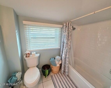 1014 Fifth Avenue - Photo Thumbnail 10