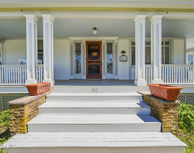 211 Cedar Avenue - Photo Thumbnail 5