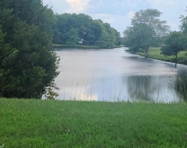 219 Buckingham Court - Photo Thumbnail 10