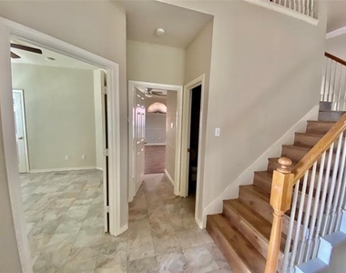 8004 Case Drive - Photo Thumbnail 3