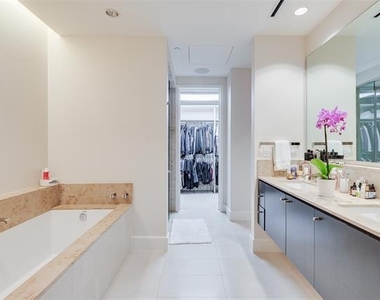 2408 Victory Park Lane - Photo Thumbnail 17