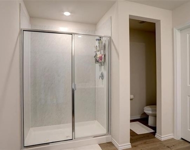 6517 Waterfall Lane - Photo Thumbnail 14