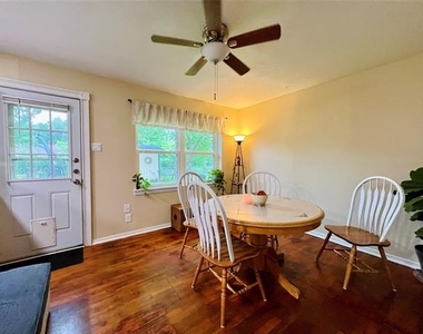 310 W 15th Street - Photo Thumbnail 23
