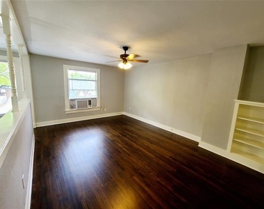 5734 Worth Street - Photo Thumbnail 7