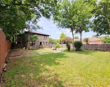 5734 Worth Street - Photo Thumbnail 21